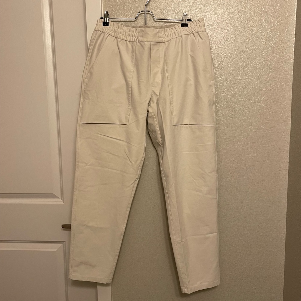 Lululemon Men’s Bowline Pant 30” Utilitech in Dove Gray (Khaki)